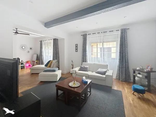 Maison 6 pièces 194 m²