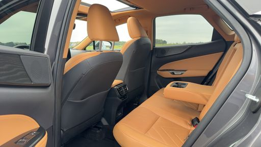 Lexus NX 450h+ 2.5 VVT-i 309 Plug in Hybrid CVT - Executive – 2022 – 73653 km – Hybride rechargeable – Boîte Automatique — photo 50