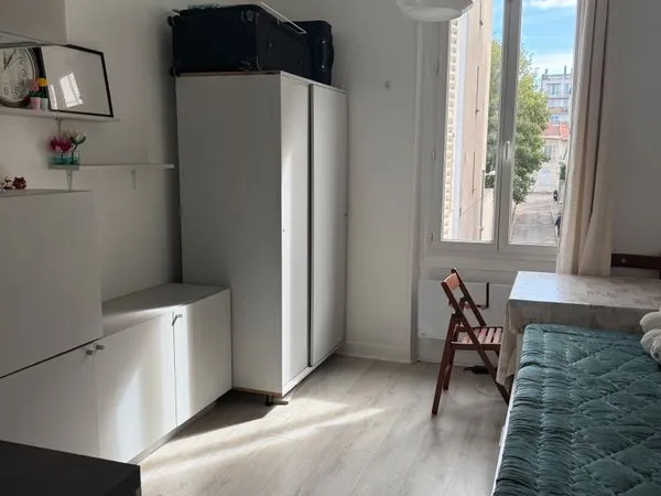 Vendre centre ville de Montrouge studio+cave