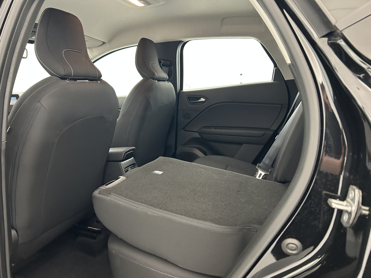 Renault Captur — photo 29