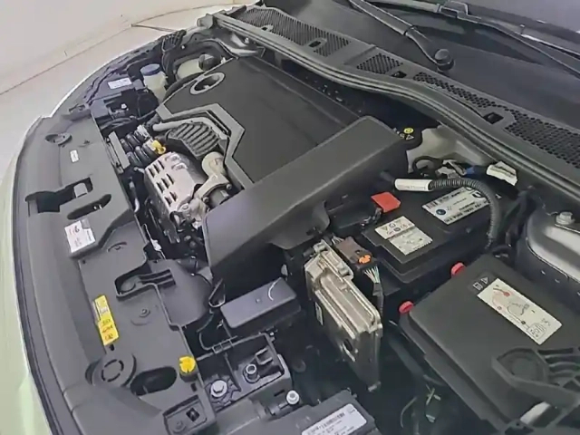 Peugeot 208 hybrid 100 e-dcs6 — photo 18