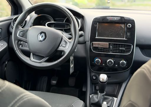 Renault Clio 0.9 TCe 90 - Business – 2019 – 118865 km – Essence – Boîte Manuelle — photo 18