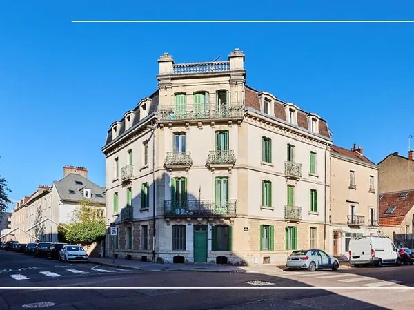 Studio 1 pièce 15 m²