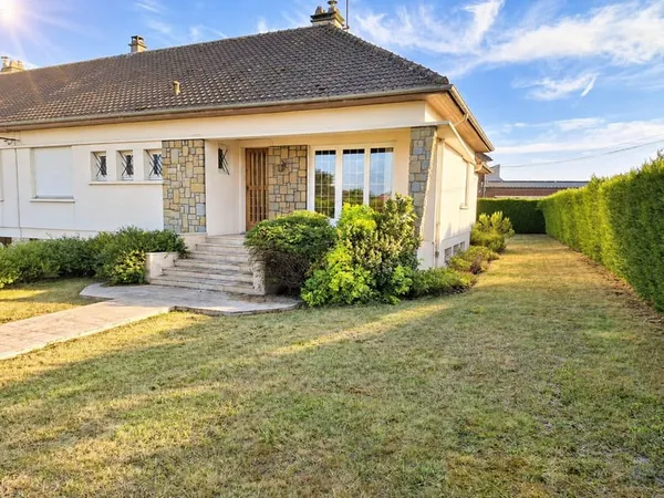 PAVILLION SEMI INDIVIDUEL AVEC AUTONOMIE DE PLAIN PIED, 4 CH