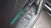 Peugeot 2008 1.2 PureTech 100ch S&S Allure Pack — photo 19