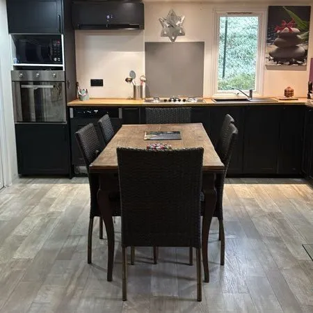 Logement atypique Location Villeneuve-Loubet 4p 57m² 100000€