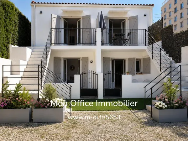 Vends immeuble - 165 m² - 6 pièces, 4 chambres - Marseille 5E Arrondissement 13005