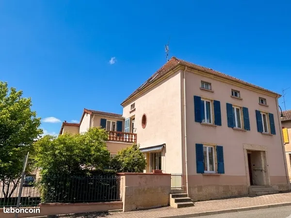 Maison 7 pièces 163 m²