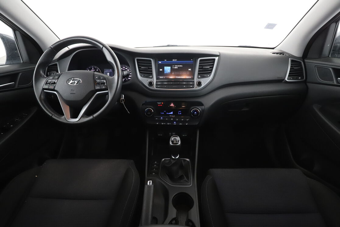 Hyundai Tucson 1.7 CRDi Intuitive — photo 11