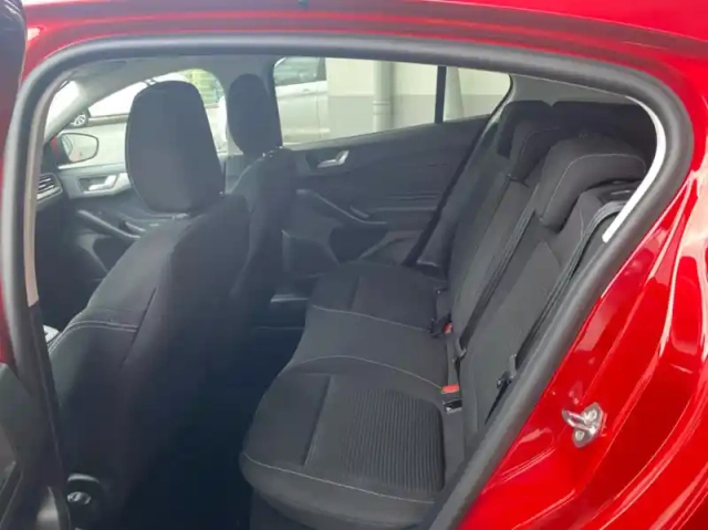 Ford Focus 1.0 ecoboost mhev 125ch titanium x business — photo 9