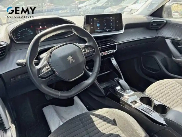 Peugeot 2008 electrique 136 ch — photo 8