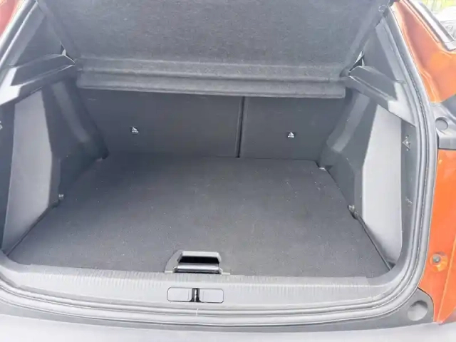 Peugeot 2008 puretech 100 s&amp;s bvm6 — photo 9