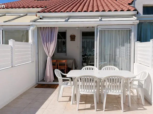 Charmante maison 300m plage