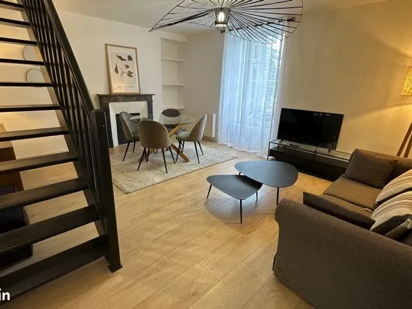 Beau duplex meublé - quartier libération