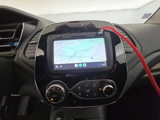 Renault Captur tce 150 fap edc — photo 412