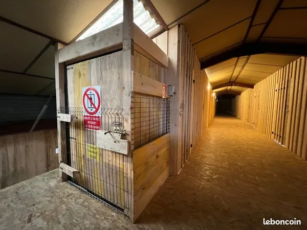 Gardes meubles et boxs