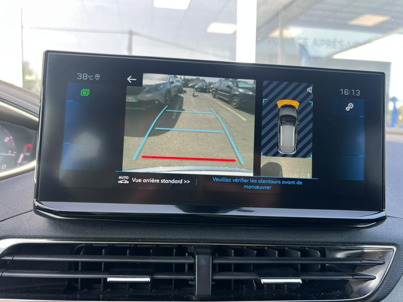 Peugeot 3008 puretech 130 s&s eat8 gt — photo 10
