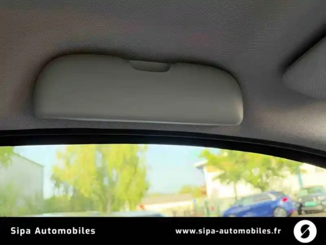 Renault Captur tce 90 energy — photo 34