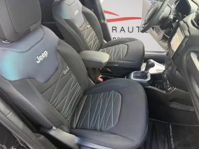 Jeep Renegade 1.3 turbo t4 190ch 4xe upland at6 — photo 30