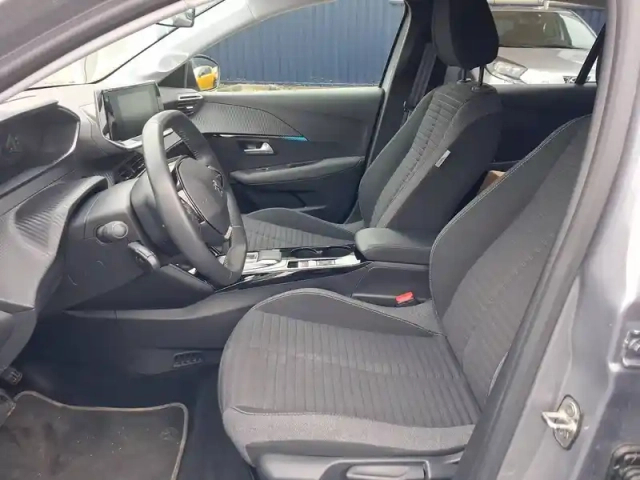 Peugeot 208 electrique 50 kwh 136ch — photo 9