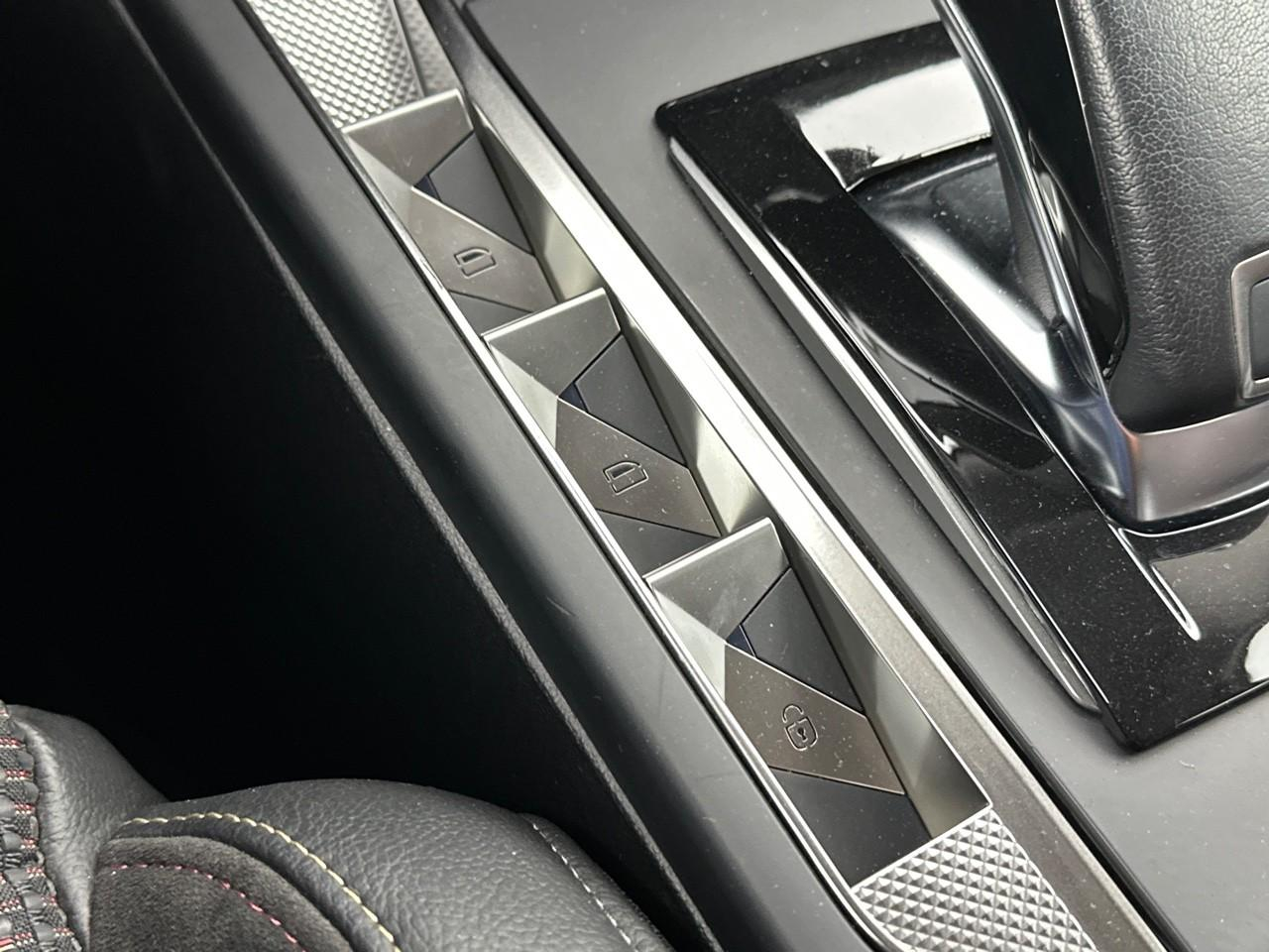 Ds Ds 3 crossback puretech 130 eat8 performance line+ — photo 31