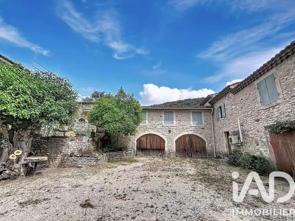 Maison 4 pièces 289 m²