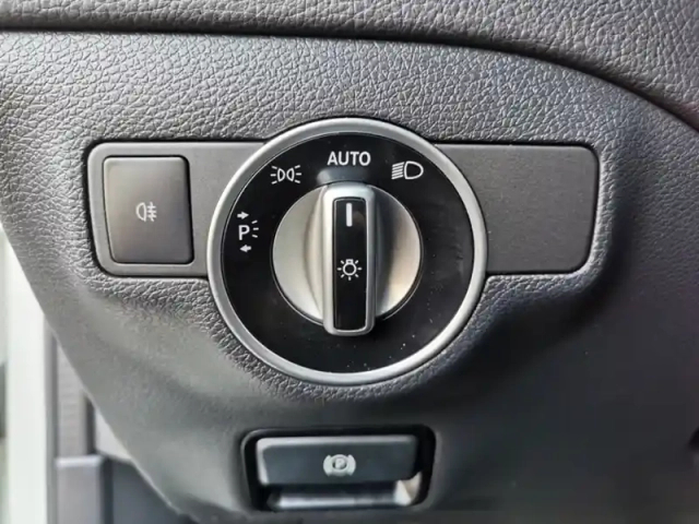 Mercedes Gla 220 d 4matic fascination pack — photo 17