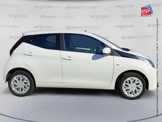 Toyota Aygo 1.0 vvt-i 72ch x-play 5p my20 — photo 4