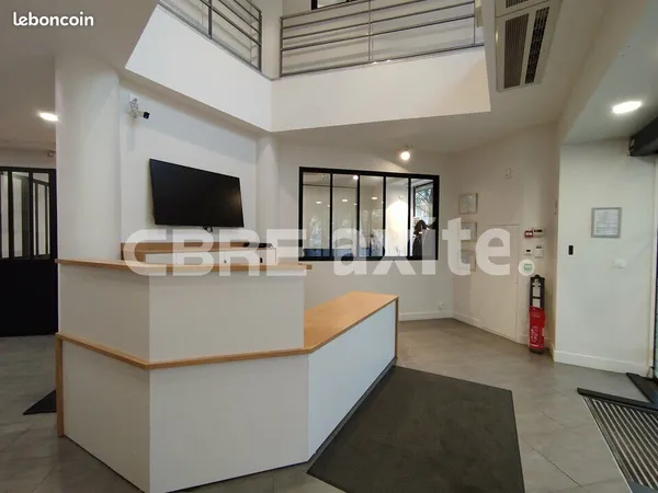 Bureaux, local commercial 335 m² ANNEMASSE