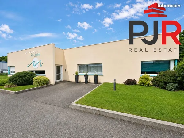 Local 970 m² Messein