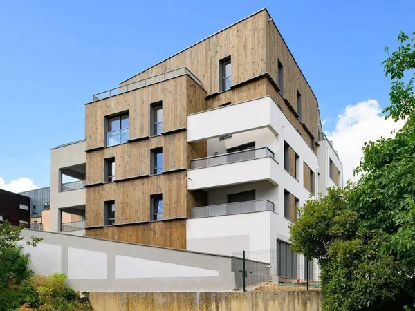 Appartement 1 pièce 160 m²