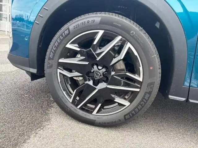 Peugeot 5008 hybrid 145 ch e-dcs6 — photo 13