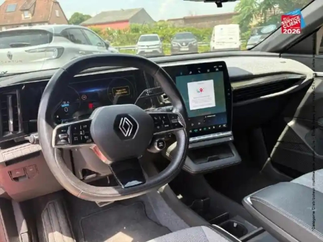 Renault Megane e-tech electric ev60 220ch techno super charge — photo 15