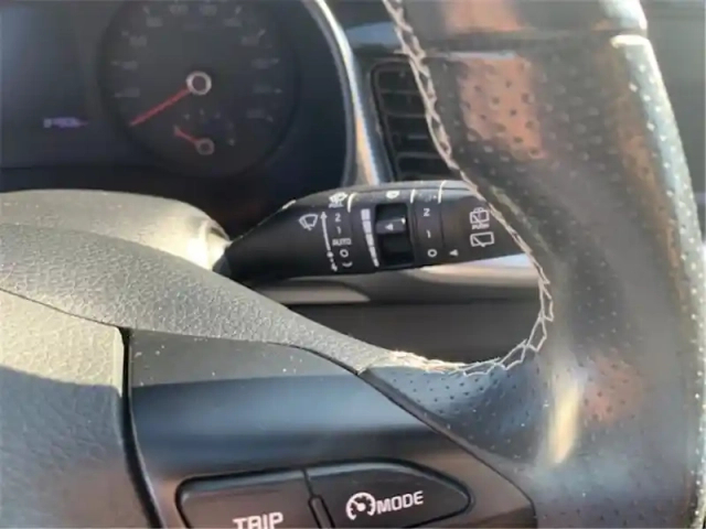 Kia Stonic 1.0 t-gdi 120 ch isg bvm6 — photo 14