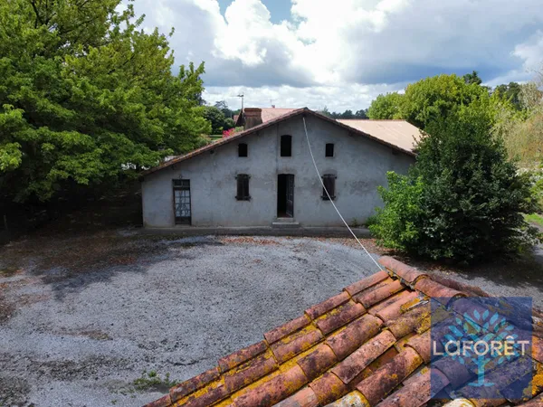 SORT EN CHALOSSE - Ferme et dépendance à réhabiliter