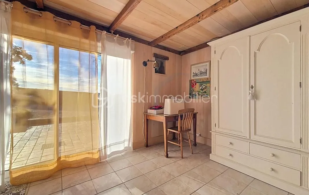 Photo 11