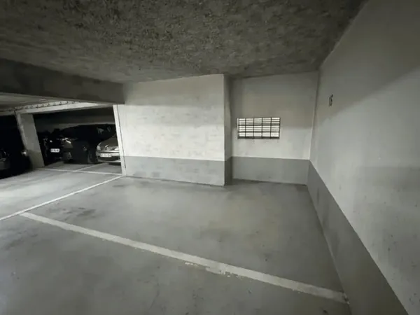 Parking 20 m²