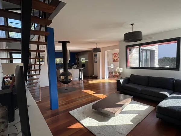 Maison 5 pièces 144 m²