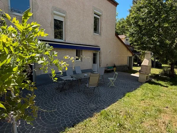 Maison de caractère 210 m² - Bord du Sichon - Jardin 1400 m² - Cusset