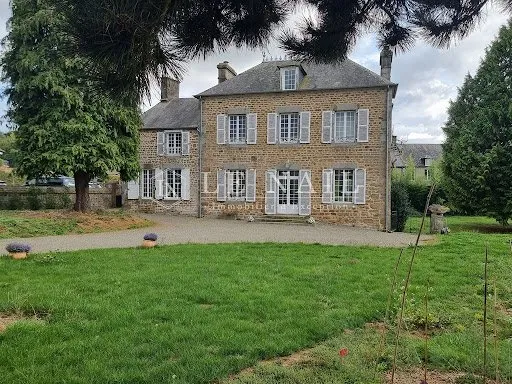 Maison 9 pièces 231 m²