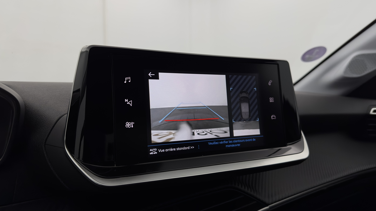 Peugeot 208 PureTech 100 S&amp;S EAT8 — photo 26