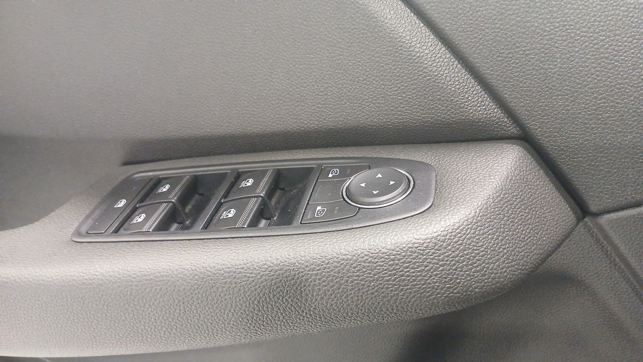Renault Clio TCe 90 ch GSR2 — photo 17