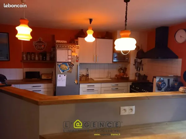 Appartement 6 pièces 204 m²