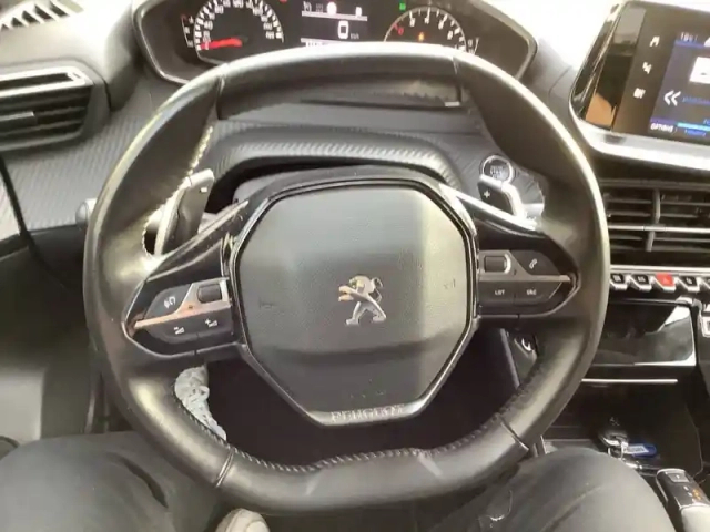 Peugeot 2008 bluehdi 130 s&amp;s eat8 — photo 11