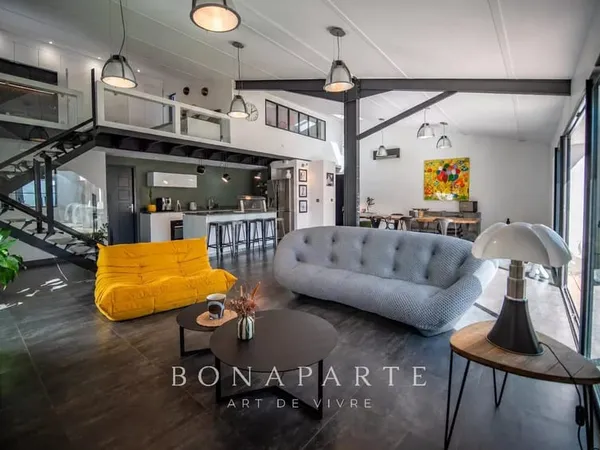 HAUT D'IDRON - Loft climatisé de 145 m², terrasse de 120 m²