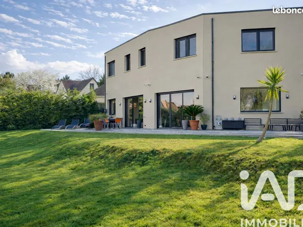 Maison 10 pièces 100 m²