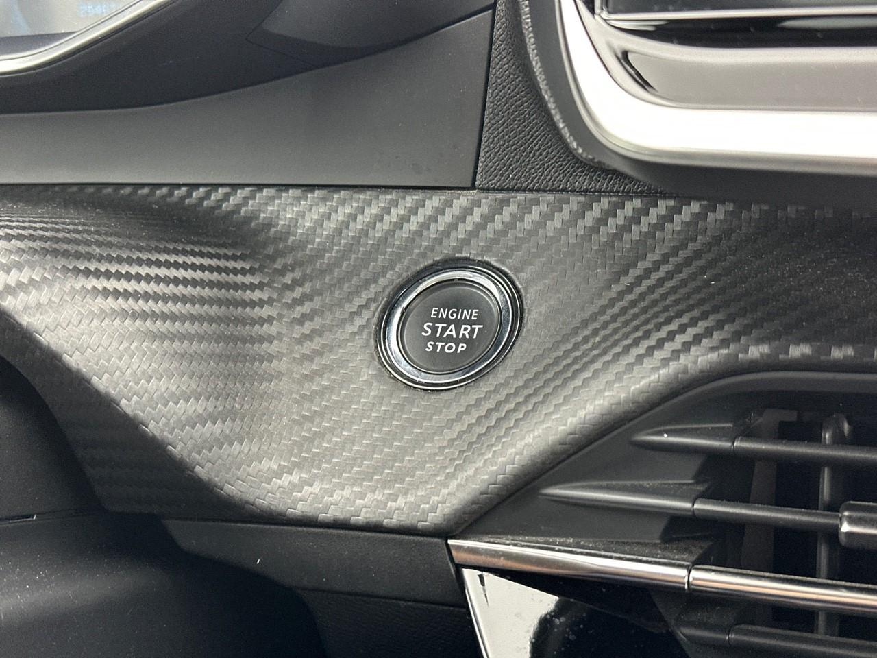 Peugeot 2008 puretech 130 s&s eat8 allure pack — photo 26