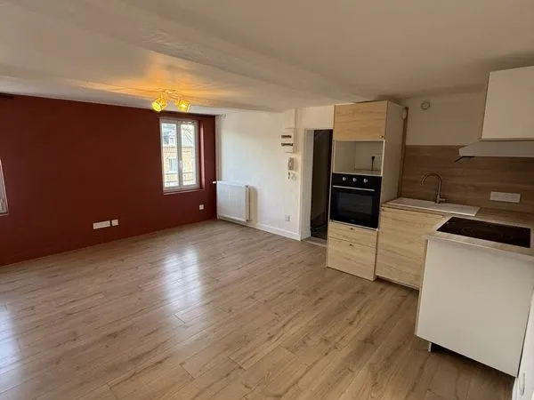 Appartement à louer T3 duplex - 43 m² habitable - Saint-Désir / proche Lisieux - 2ème étage