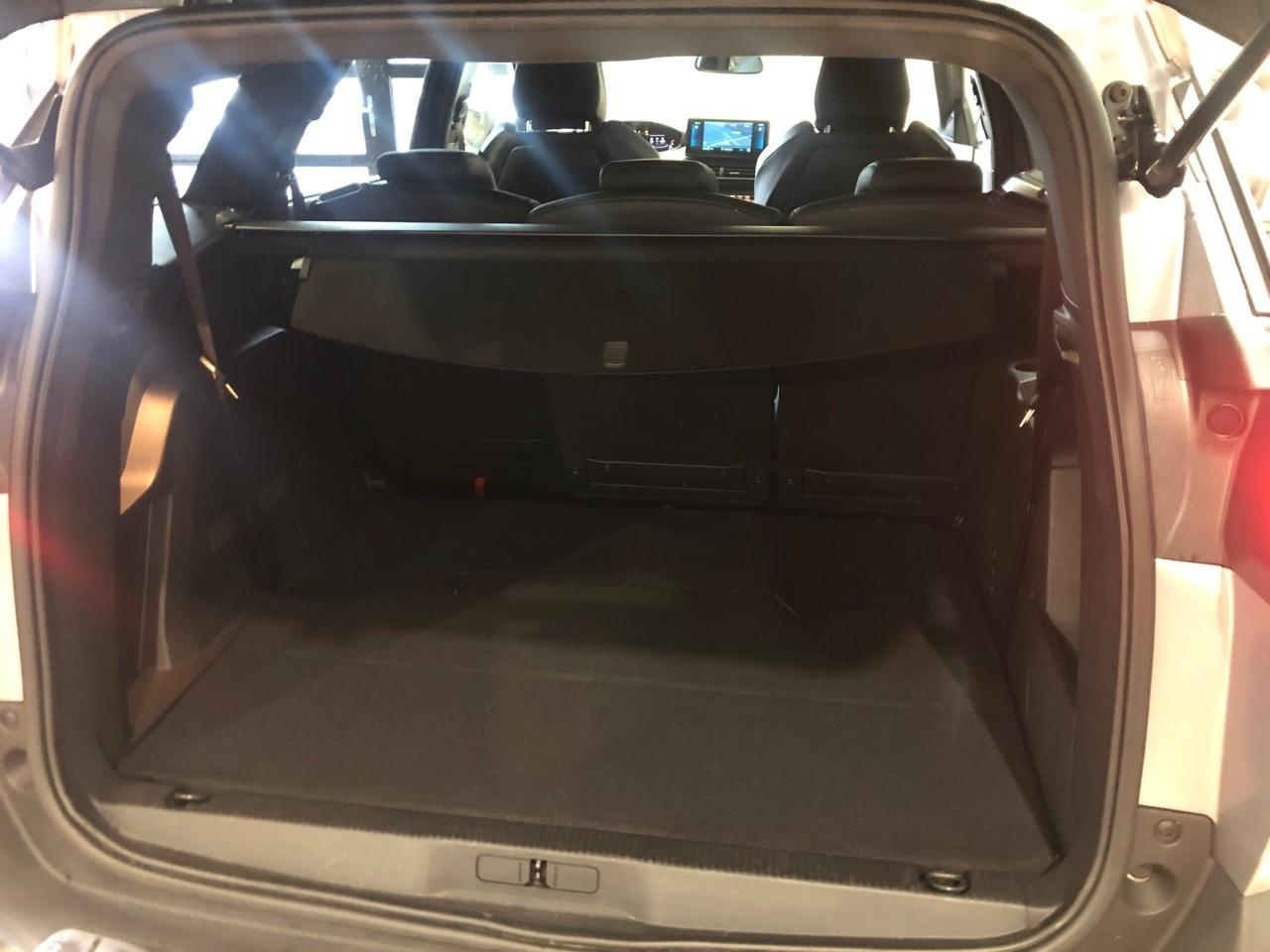 Peugeot 5008 puretech 130ch s&s eat8 allure pack — photo 6