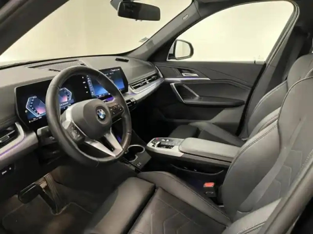 Bmw X1 sdrive18i 136ch xline — photo 4